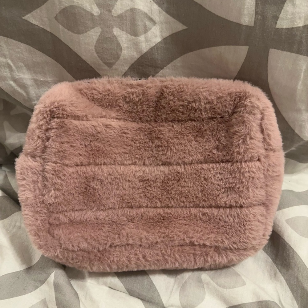 Cynthia Rowley Cosmetic Bag Pink Plush Mini Fuzzy Blush Zip Up Makeup Pouch Soft